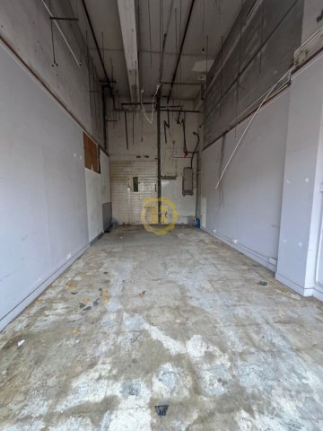 翠林花園 商場