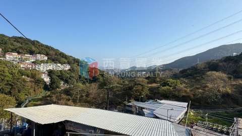 井欄樹村