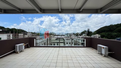 黃竹灣村