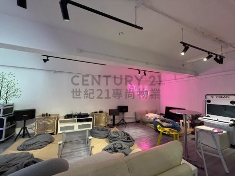 荃運工業中心 第02期『連1800呎天台』 荃運工業中心 第02期『連1800呎天台』