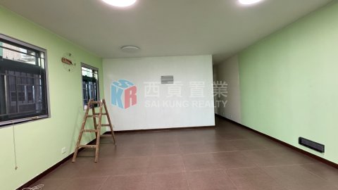 西徑村
