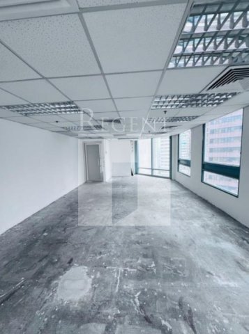 Omega Plaza (歐美廣場) 