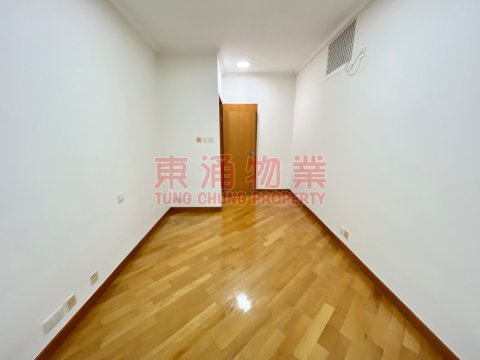 藍天海岸 第01期 第06座 三房套有質素
