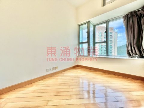 藍天海岸 第01期 第01座 有山又有海