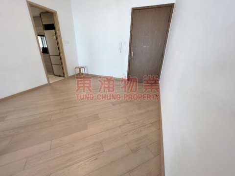 昇薈 第09座 三房套連工人房獨立廁
