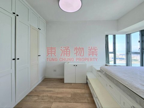 海堤灣畔 第01座 豪裝靚傢私全海景四房