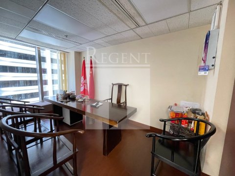 Silvercord Blk 01 (新港中心 第01座) 