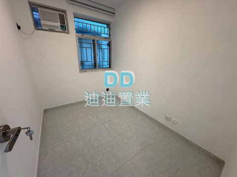 蠔涌村位置方便 車泊樓下