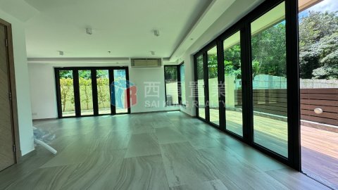 黃竹灣村