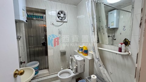 輋徑篤