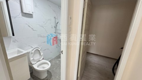 菠蘿輋