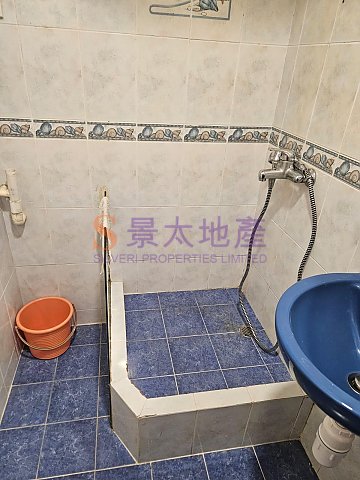 康華大廈 第02座
