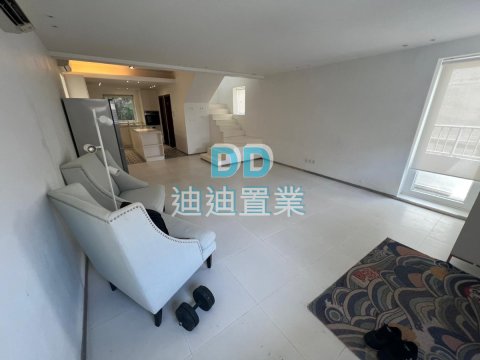 西貢小全幢 面向海景