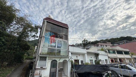 窩美村