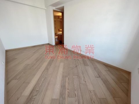 昇薈 第09座 三房套連工人房獨立廁