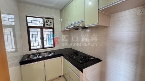 黃竹灣村