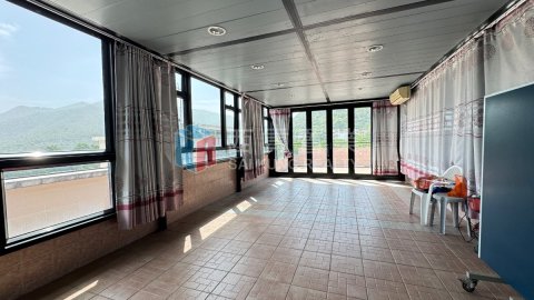 西徑村