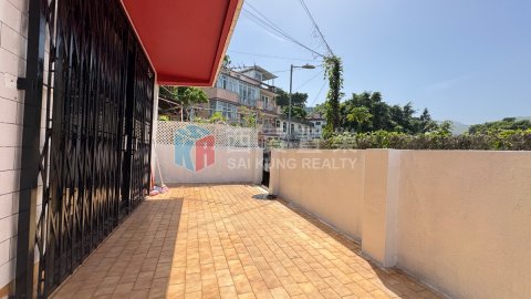 對面海新村