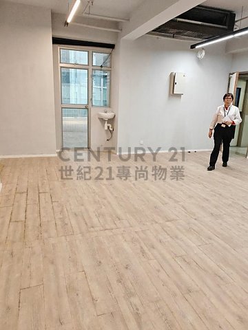 堅雄商業大廈