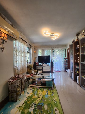 新屋家村