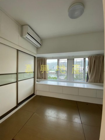 河畔花園 D座