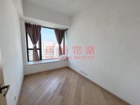 昇薈 第09座 三房套連工人房獨立廁