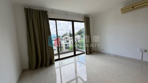 黃竹灣村