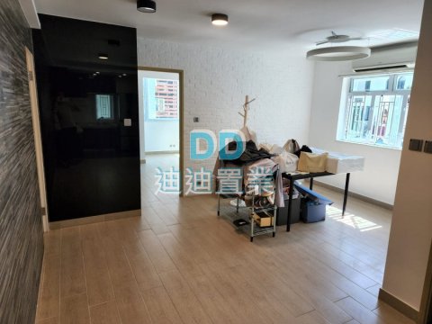 西貢村屋 位置方便 有裝修