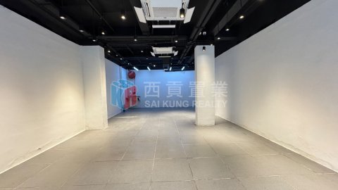 西貢苑 商場