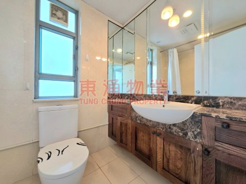 海堤灣畔 第01座 豪裝靚傢私全海景四房