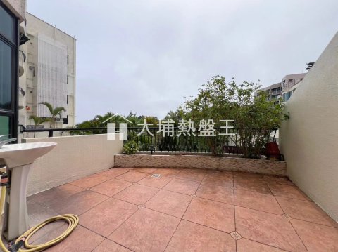 倚龍山莊 