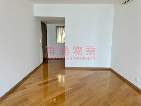 昇薈 第03座 三房套連工人房獨立廁