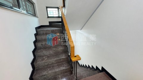 西徑村