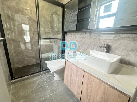 蠔涌新村 全新樓 位置方便 