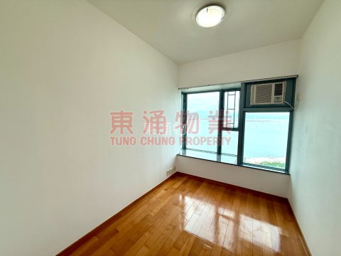 海堤灣畔 第02座 三房套連工人房獨立廁