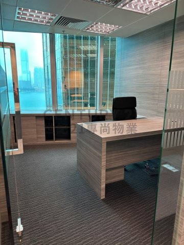 金龍中心《上環》