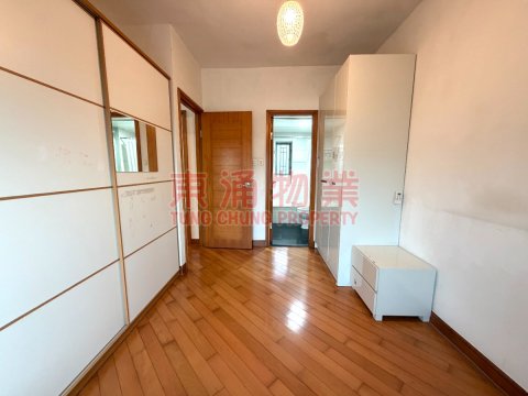 藍天海岸 第01期 第02座