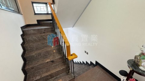 西徑村