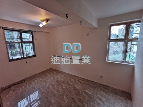 田下灣村 位置方便 步行幾分鐘到巴士站