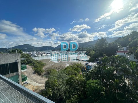 西貢村屋 優質地段 面向海景 車泊樓下