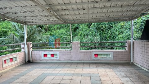 企嶺下