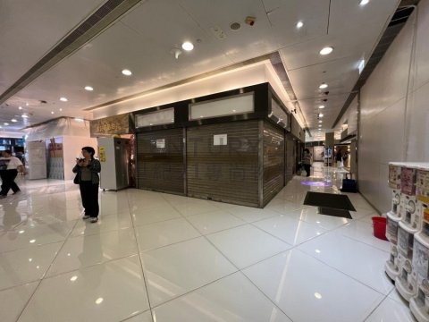 寧晉中心 東廣場