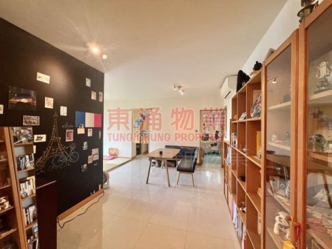 藍天海岸 第03期 A座 影岸紅 高層L型廳兩房
