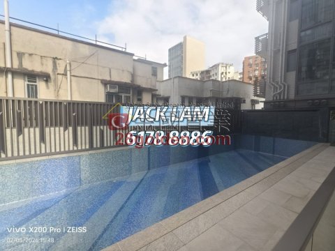 名鑽