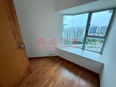 藍天海岸 第01期 第06座 園池三房套連貯