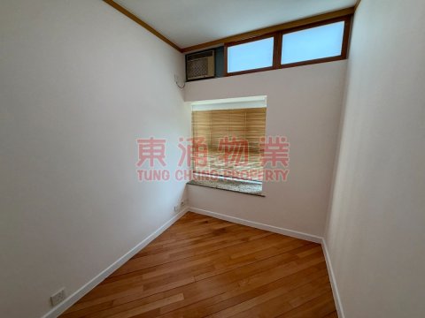 東堤灣畔 第08座 地鐵2房 全新裝潢