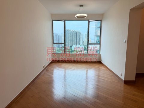 蓝天海岸 第01期 第06座 园池三房套连贮