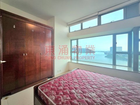 東堤灣畔 第09座 東涌站頂四房全海景