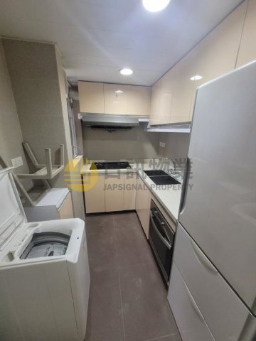 RIVIERA GDN BLK 17 HOI NING MAN