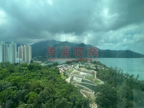 東堤灣畔 第09座 裝修中連傢俬，三房套！